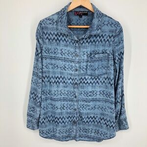 Peck & Peck Womens Button Down Shirt Size Large Blue Lyocell Denim Tribal Pocket